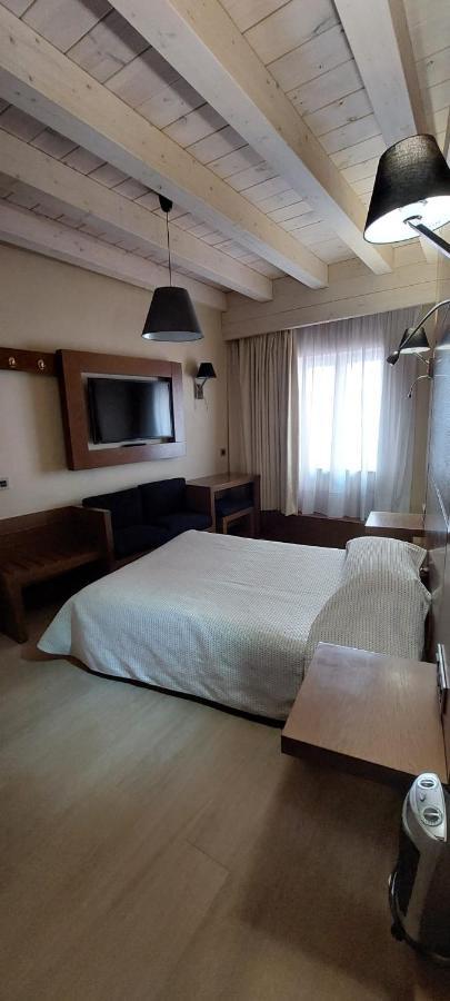 Hotel Centro Los Braseros Бургос Екстер'єр фото